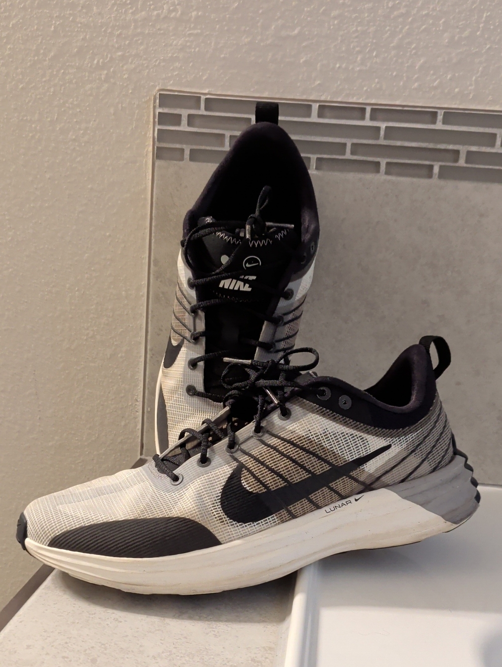 Nike Men’s Running Sneakers — White & Black